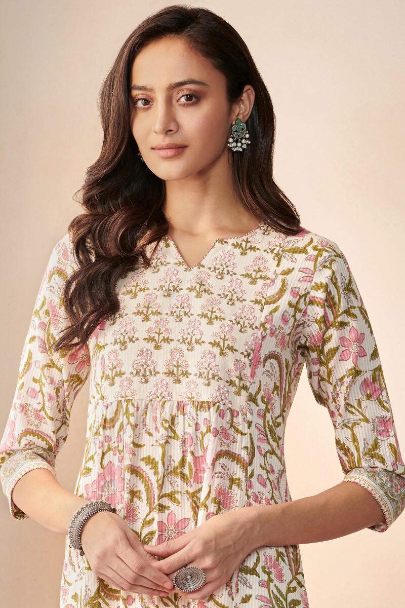 Nasrine Mahek Sanganeri Kurta
