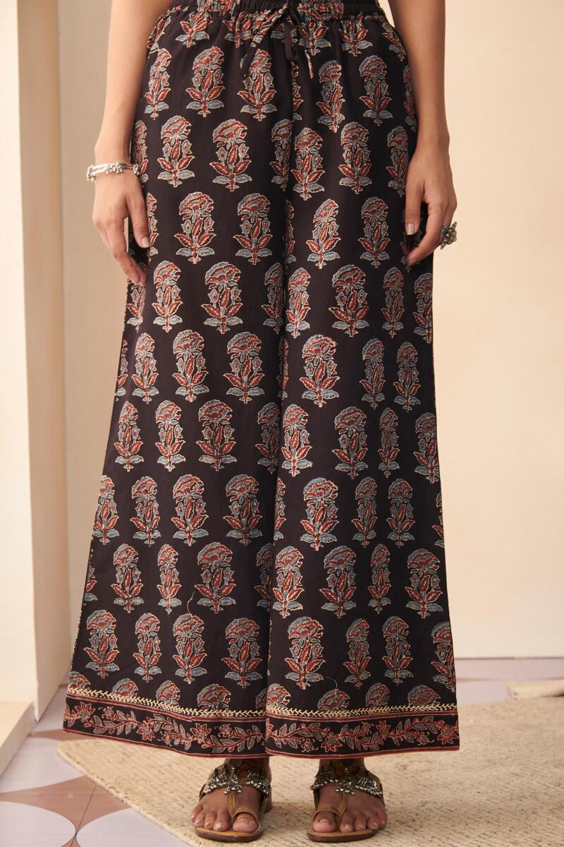 Sehra Yasmina Ajrak Palazzo