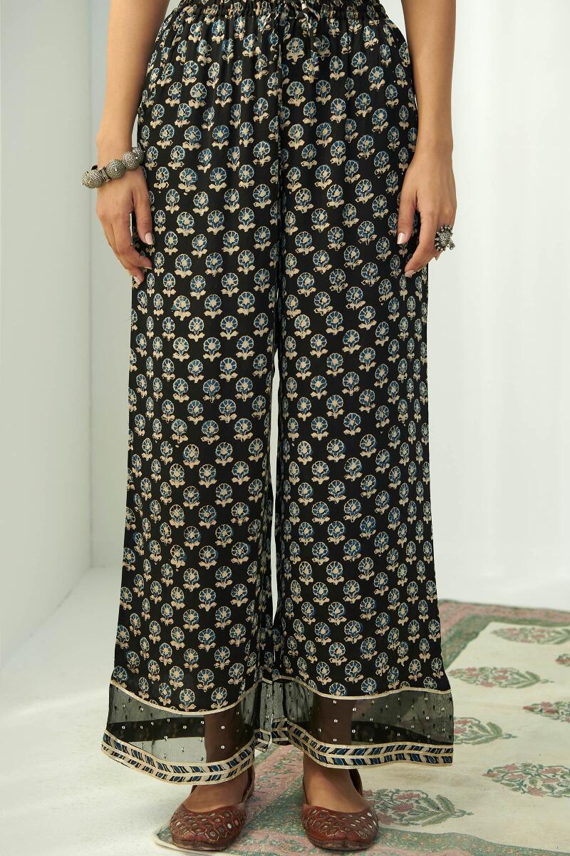 Zubeida Farheen Ajrak Modal Farsi