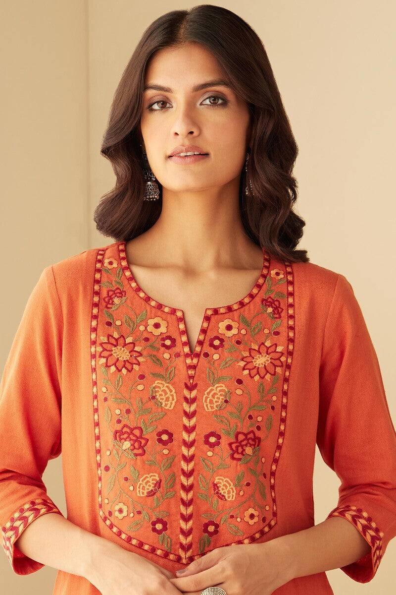 Roza Siya Kurta