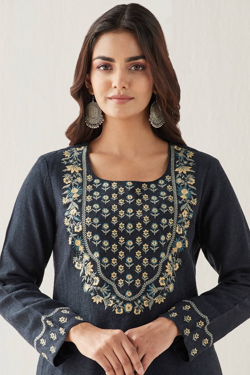 Naadirah Farheen Faux Wool Handloom Kurta