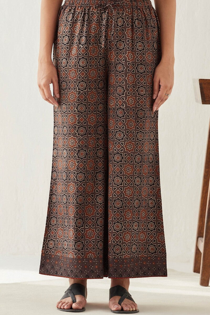 Sehra Rahida Ajrak Palazzo