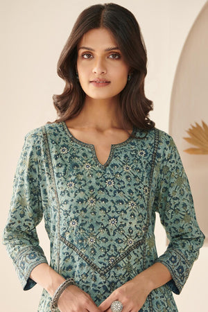 Sehra Zafina Akola Kurta