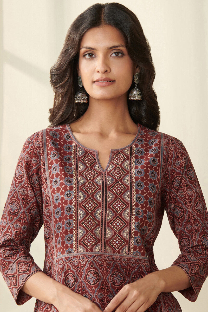 Sehra Sahiba Ajrak Kurta