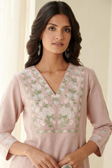 Gauhar Inaya Kurta