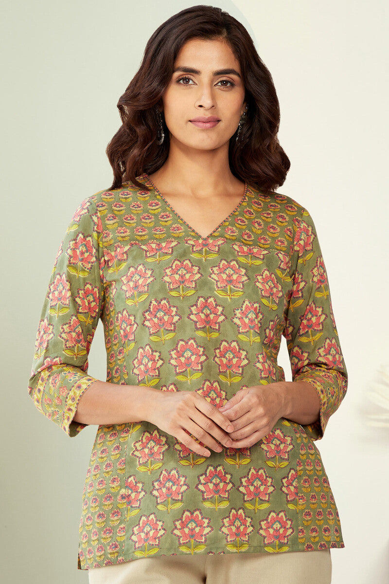 Gulzar Mehr Sanganeri Top