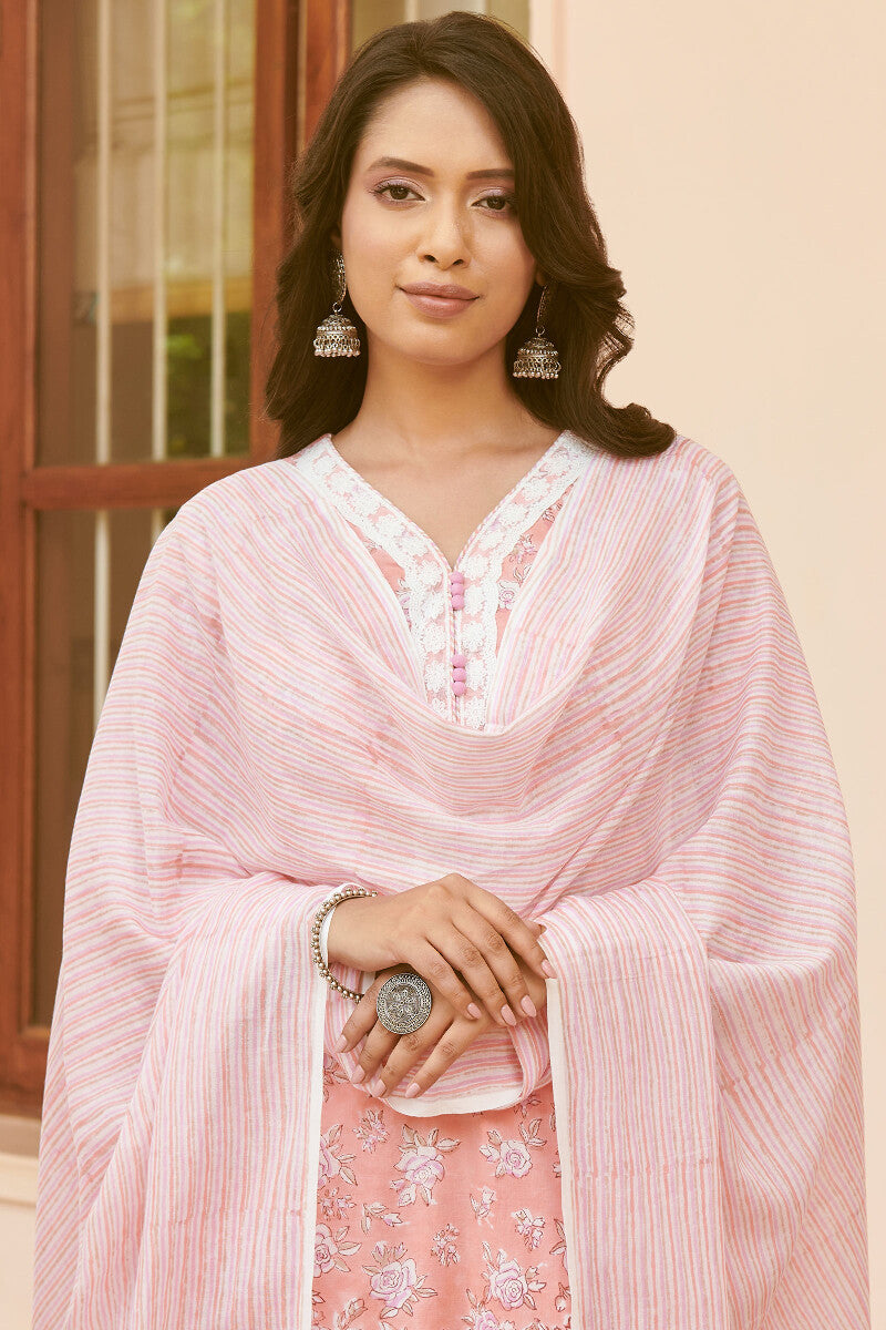 Nusrat Jahan Nafees Dupatta