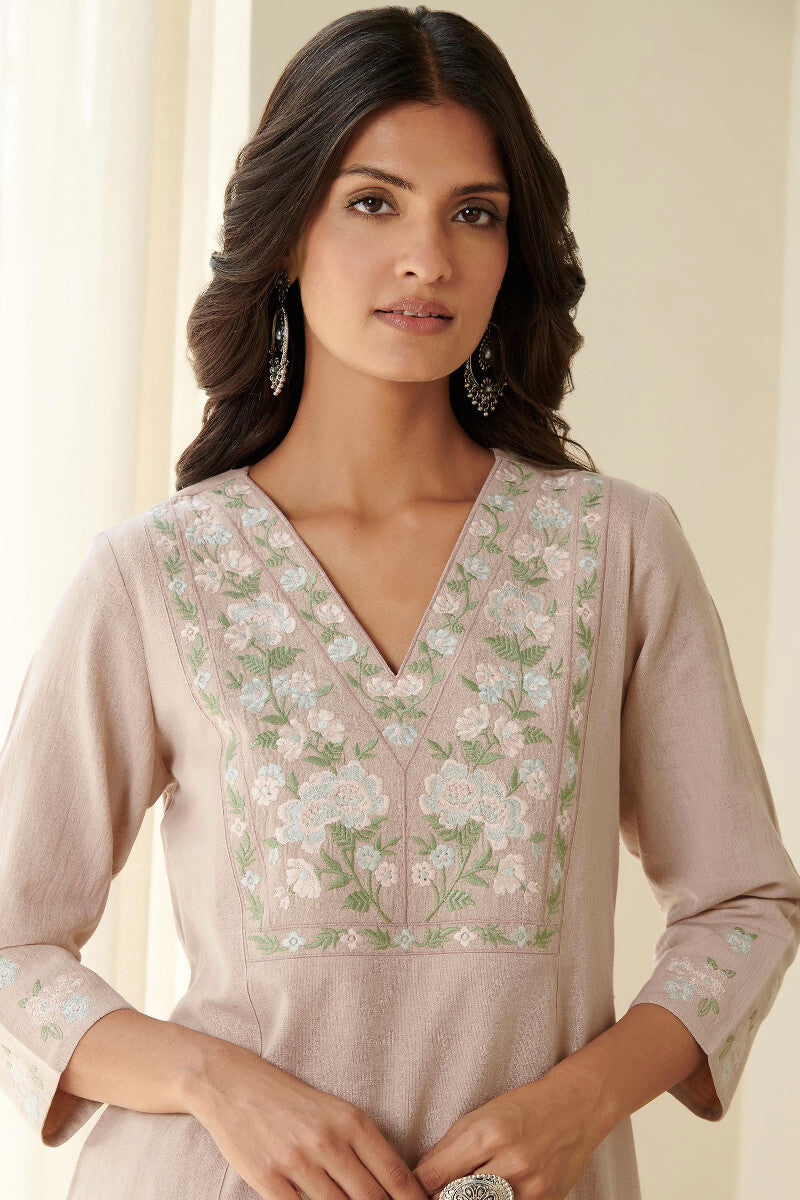 Gauhar Inaya Kurta