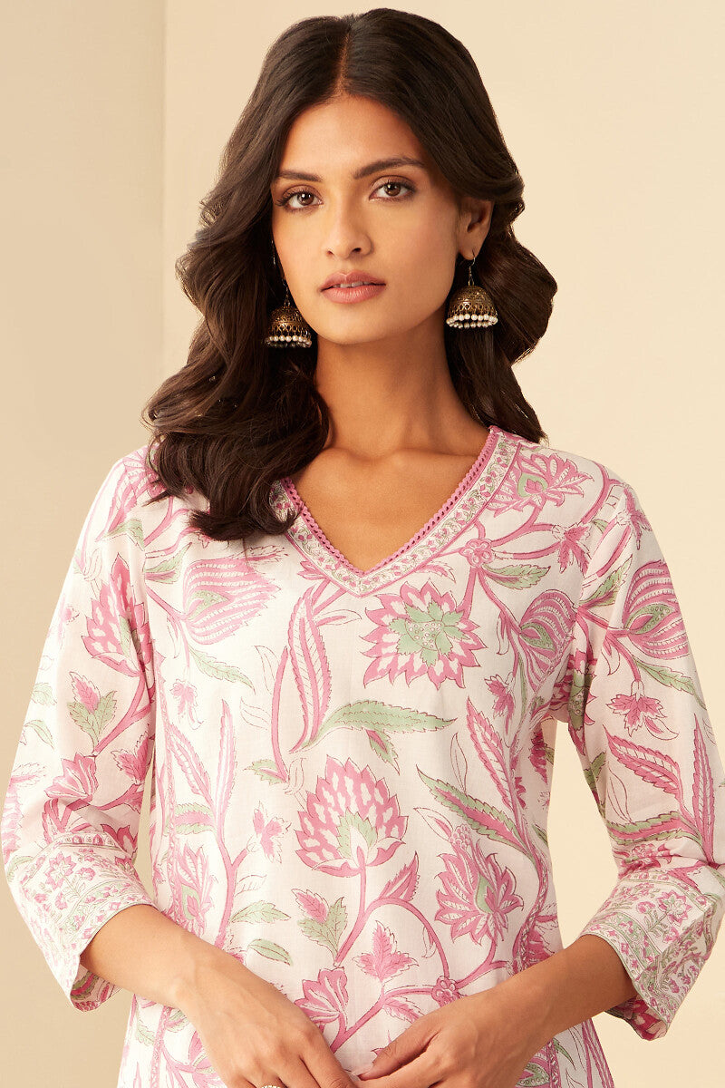 Rosheen Niyamat Sanganeri Kurta