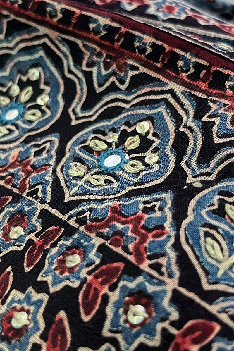 Sehra Mahima Ajrak Kurta