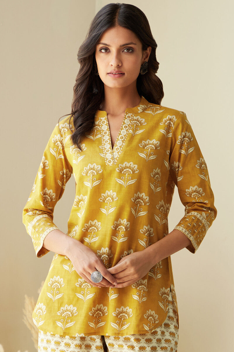 Rosheen Niyamat Loungewear Set