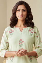 Nazm Shirin Kurta