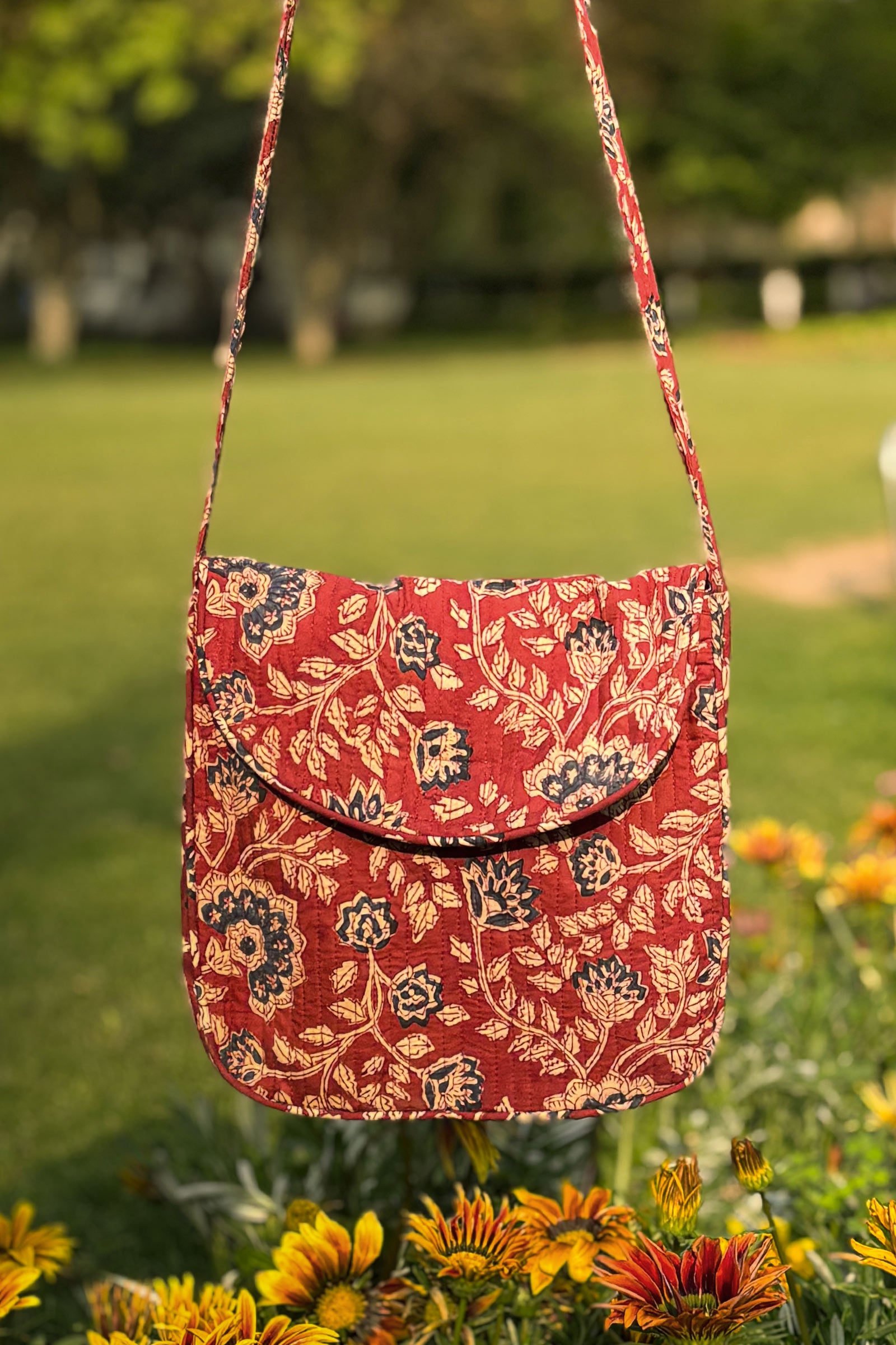 Roza Nazmin Crossbody Bag