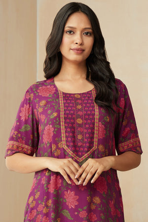 Mahnoor Siya Kaftan