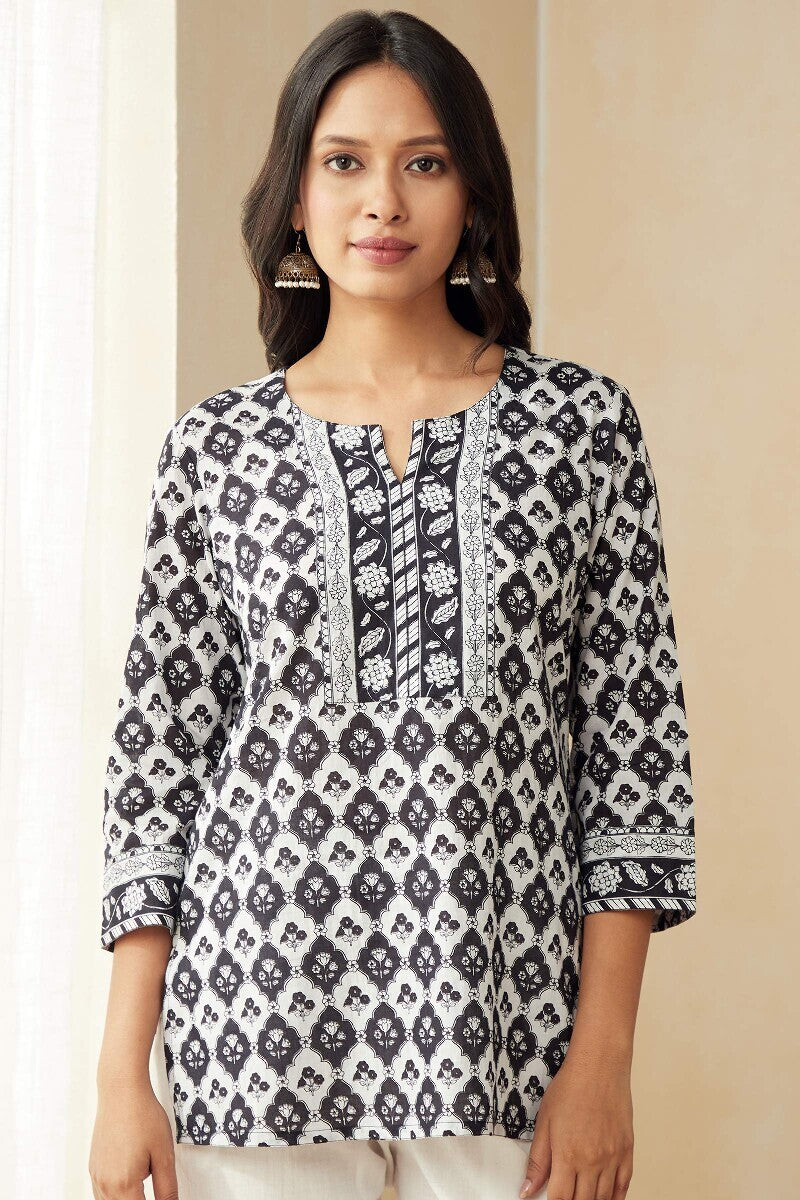 Mehnaz Ruhi Sanganeri Top