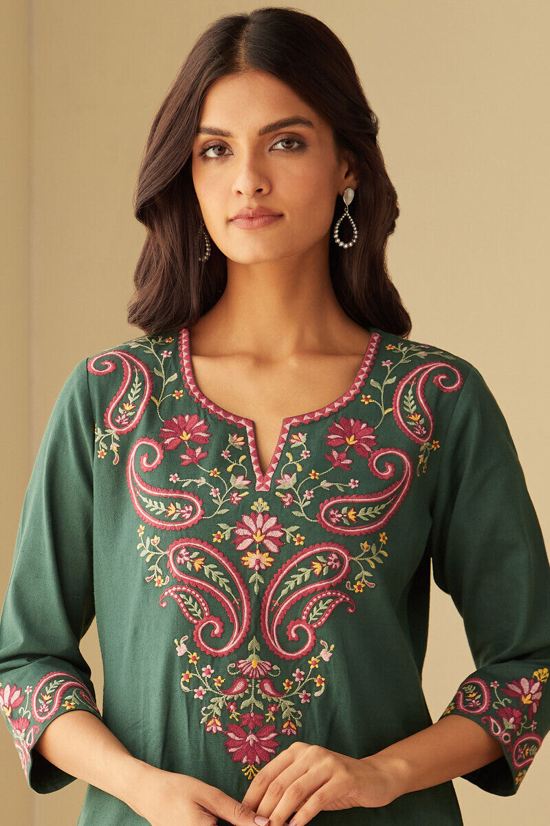 Roza Nusrat Kurta