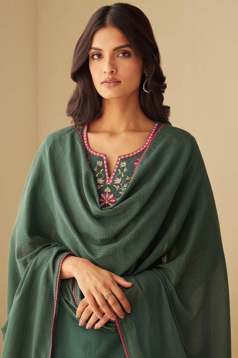 Roza Nusrat Dupatta
