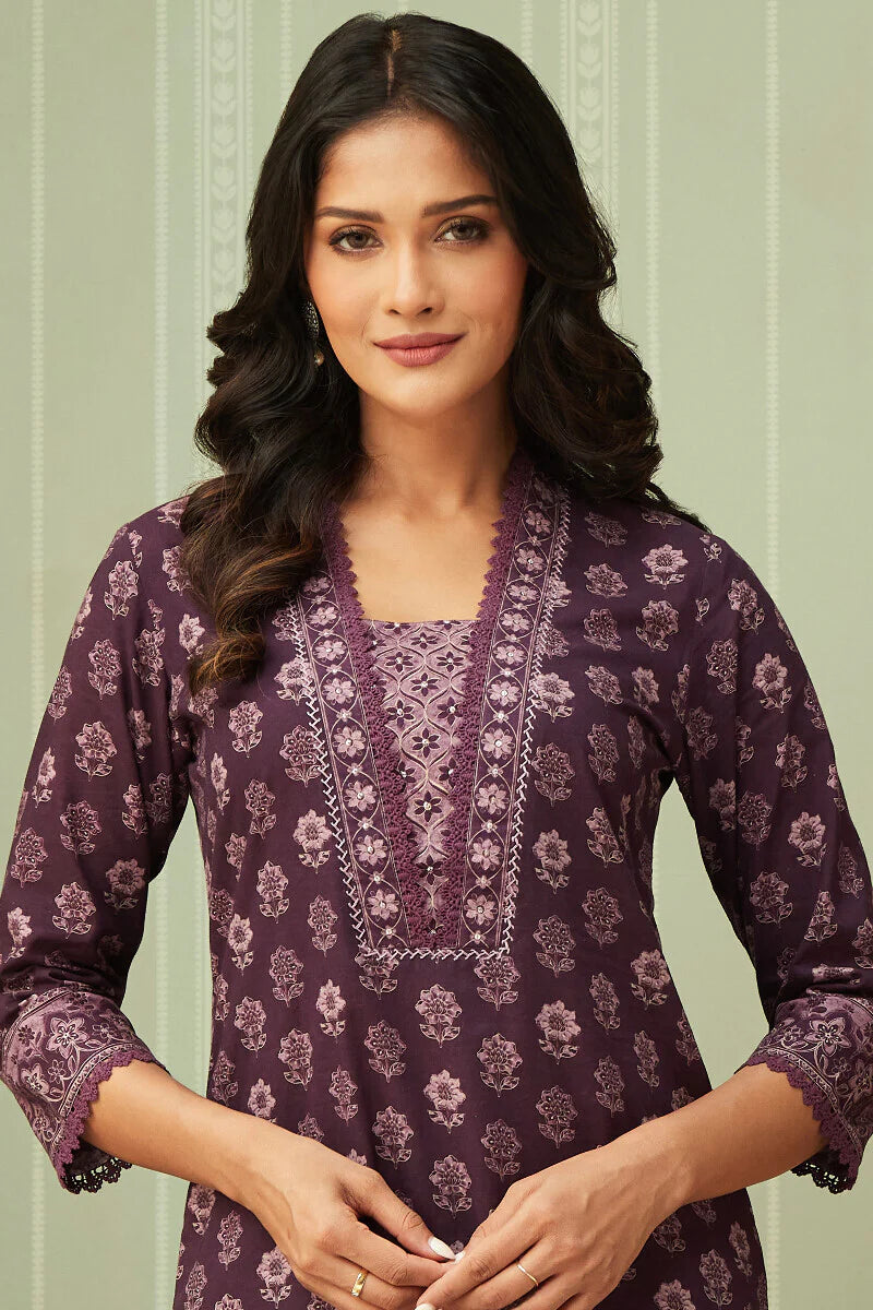 Mahnoor Siya Kurta