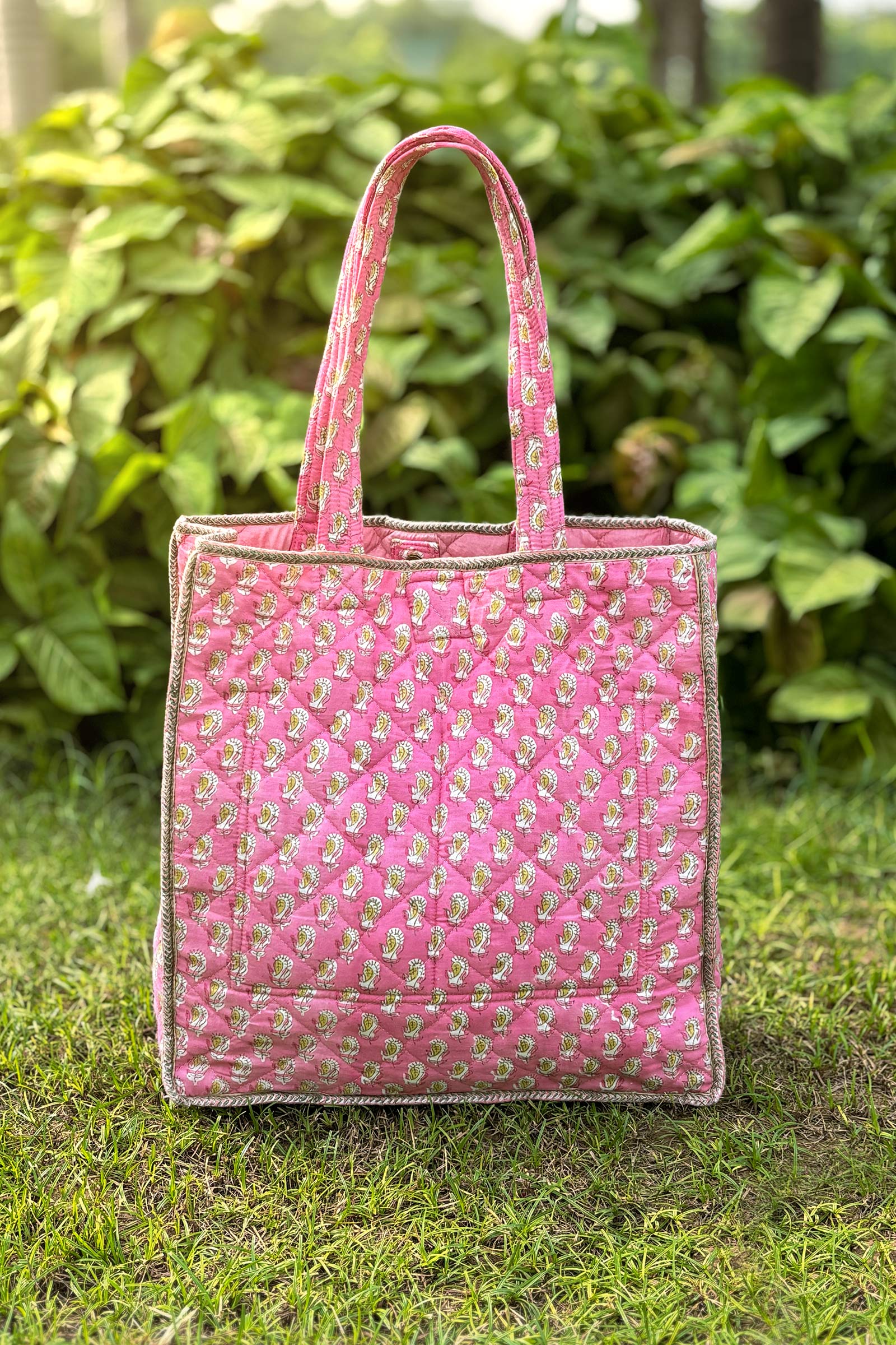 Roza Raya Tote Bag