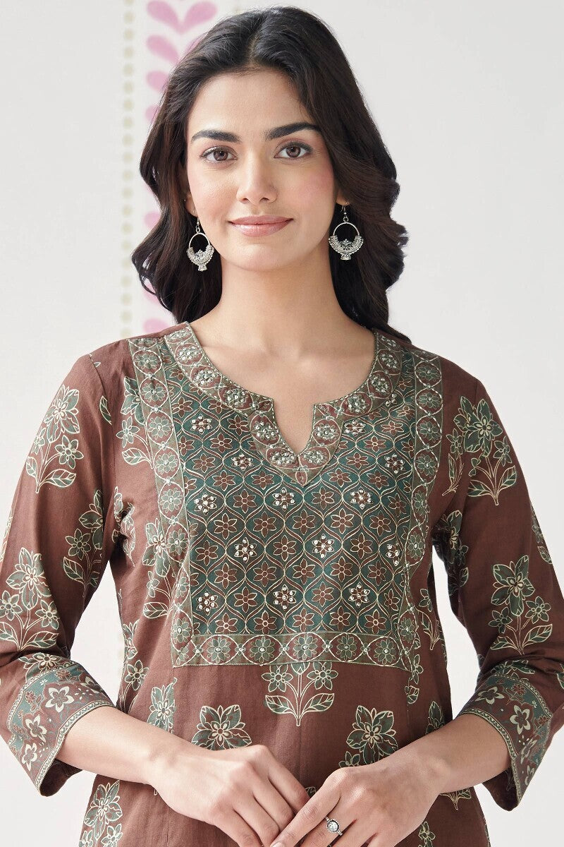 Mehreen Sabira Kurta