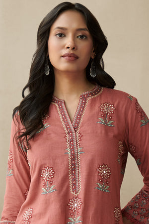 Mahnoor Rabia Kurta
