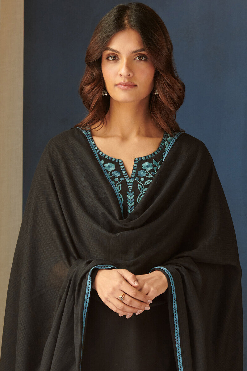 Roza Seerat Black Dupatta