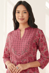 Mahnoor Faiza Kurta
