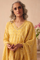 Surplus: Gulraiz Saisha Dupatta