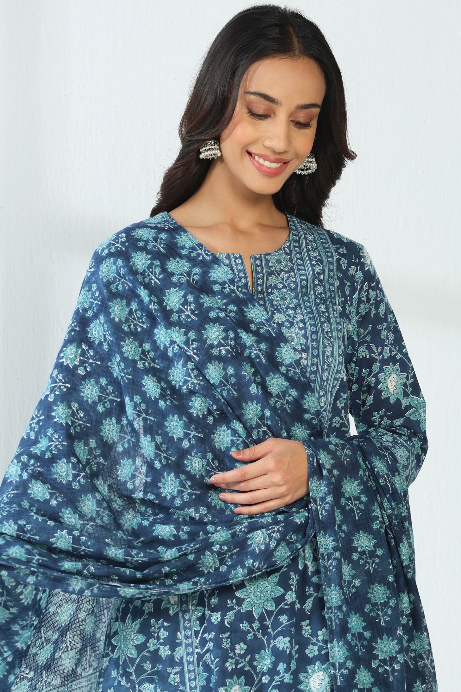 Neelofar Zeinab Sanganeri Dupatta