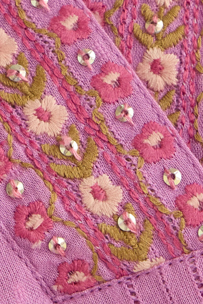 Surplus: Mehraab Samreen Kurta