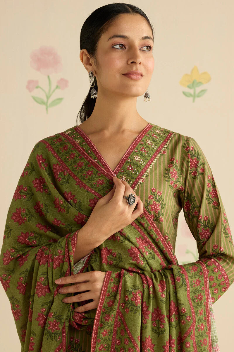 Surplus: Gulraiz Saira Dupatta
