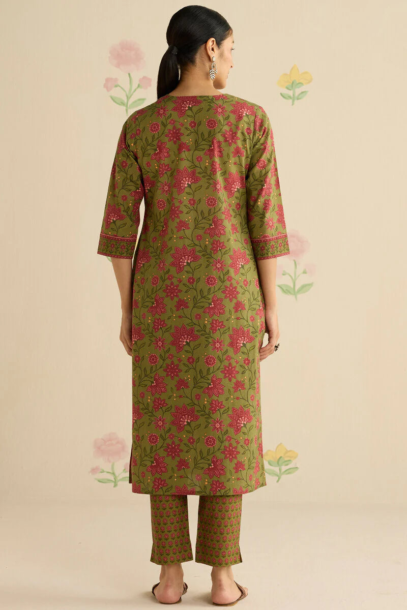 Surplus: Gulraiz Mahira Kurta
