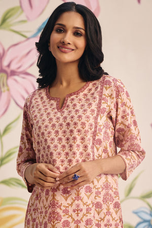 Gulraiz Rumaisa Kaftan