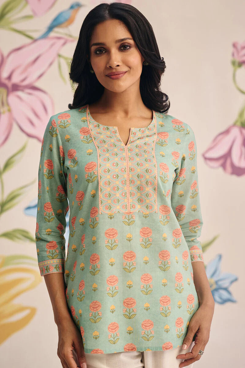 Surplus: Gulraiz Afsana Top