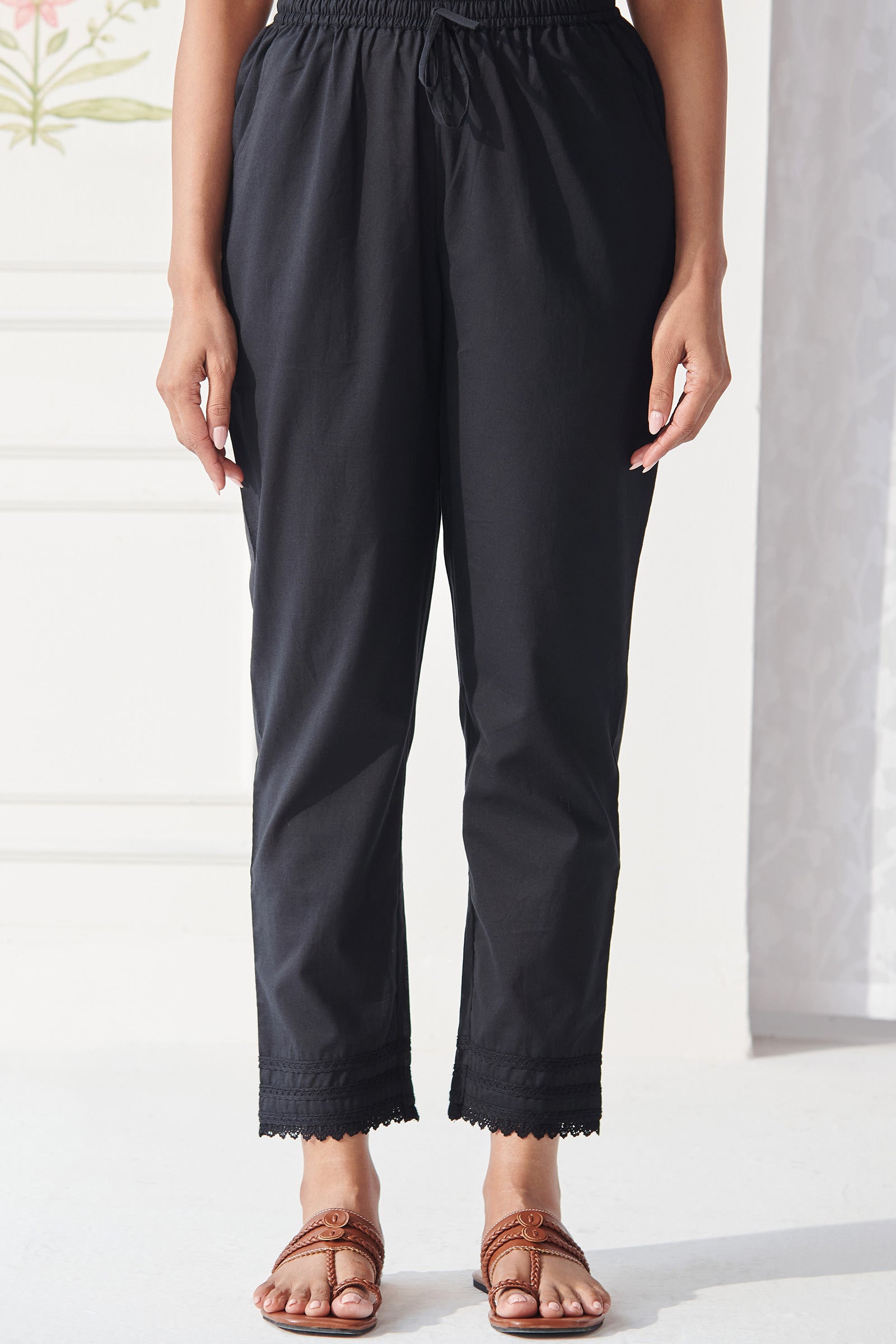 Surplus: Roza Ferhia Black Narrow Pants