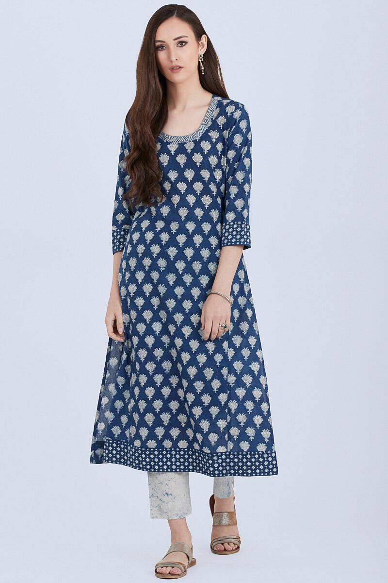 Nakshatra Ruhani Kurta