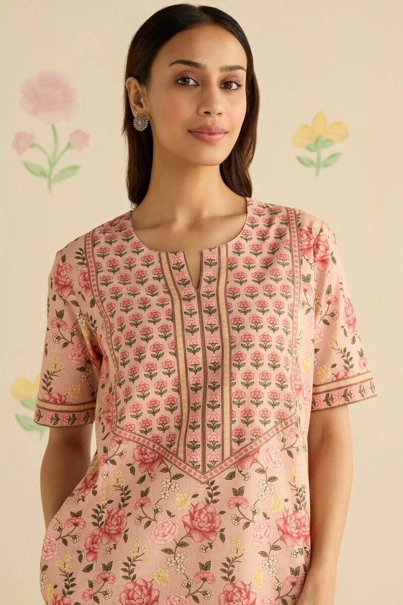 Surplus: Gulraiz Nida Kaftan