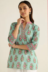 Surplus: Gulraiz Ruhi Top