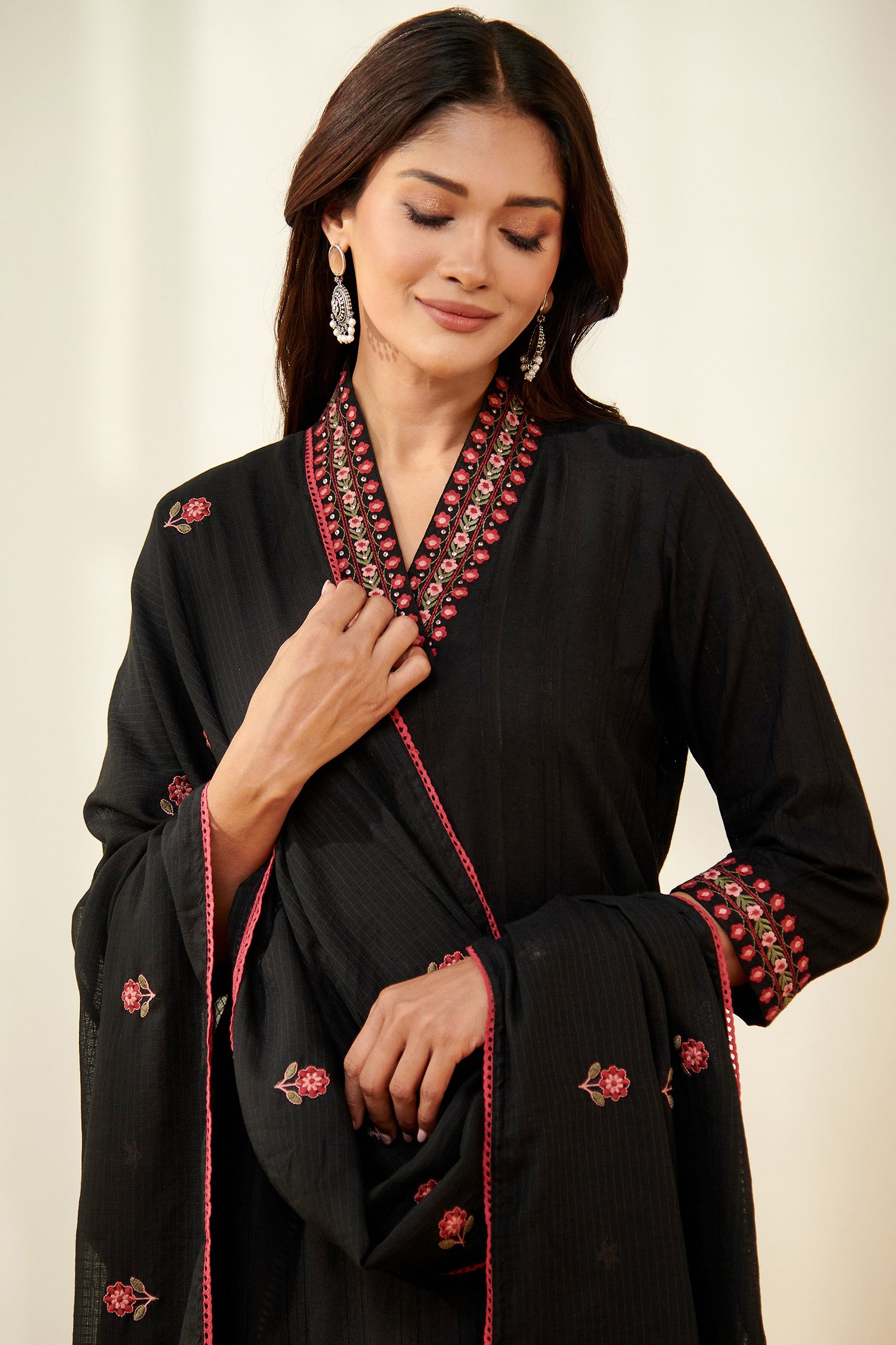 Surplus: Mehraab Pariza Kurta Dupatta