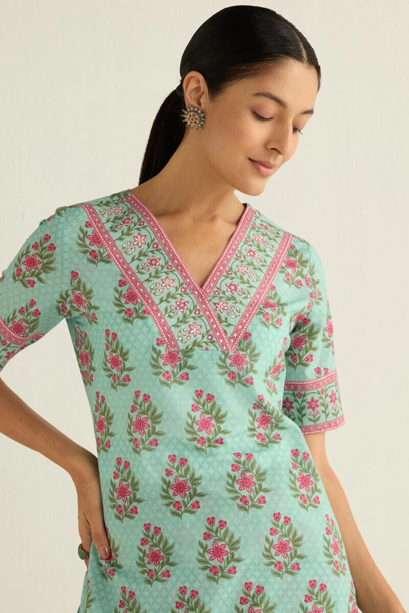 Surplus: Gulraiz Jiya Kurta