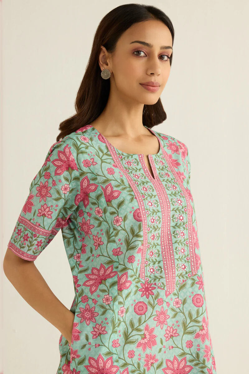 Surplus: Gulraiz Tahira Kaftan