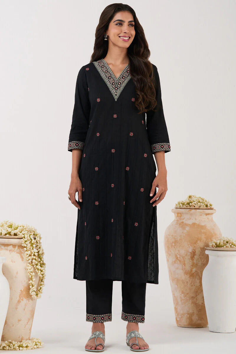 Surplus: Mehraab Aliza Kurta