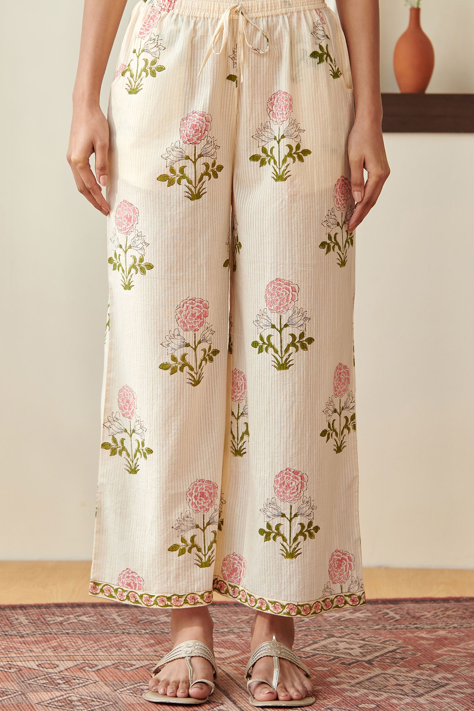 Surplus: Roz Meher Samaira  Farsi