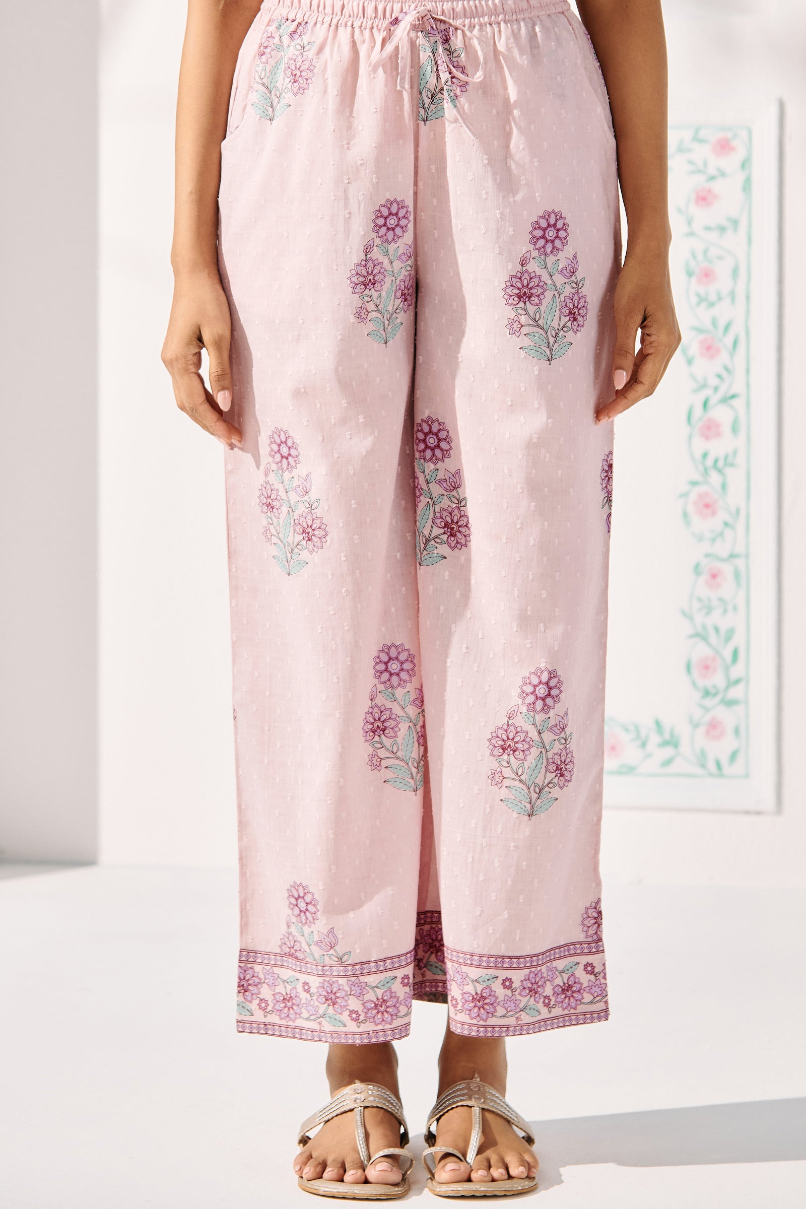 Shop Gulbahar Mahi Sanganeri Farsi Pants – Farida Gupta India