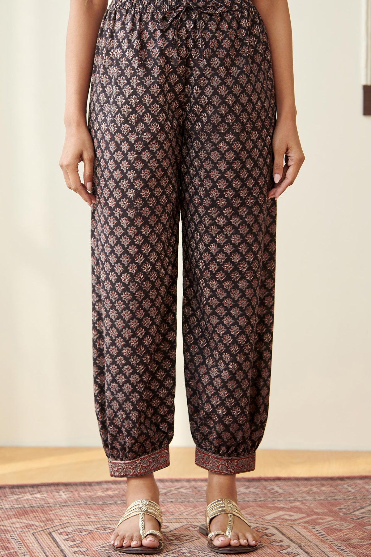 Sehra Nafeesa Bagru Izhaar Pants