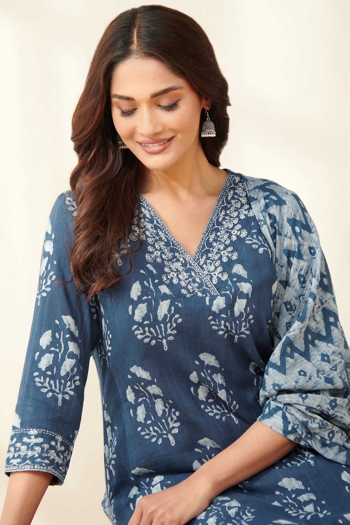 Surplus: Noor Rumaisa Akola Kurta