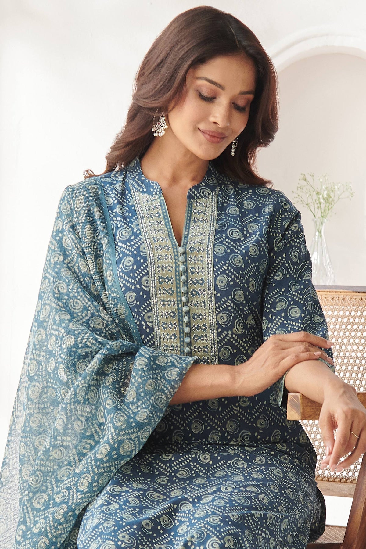 Sehra Rabani Akola Kurta