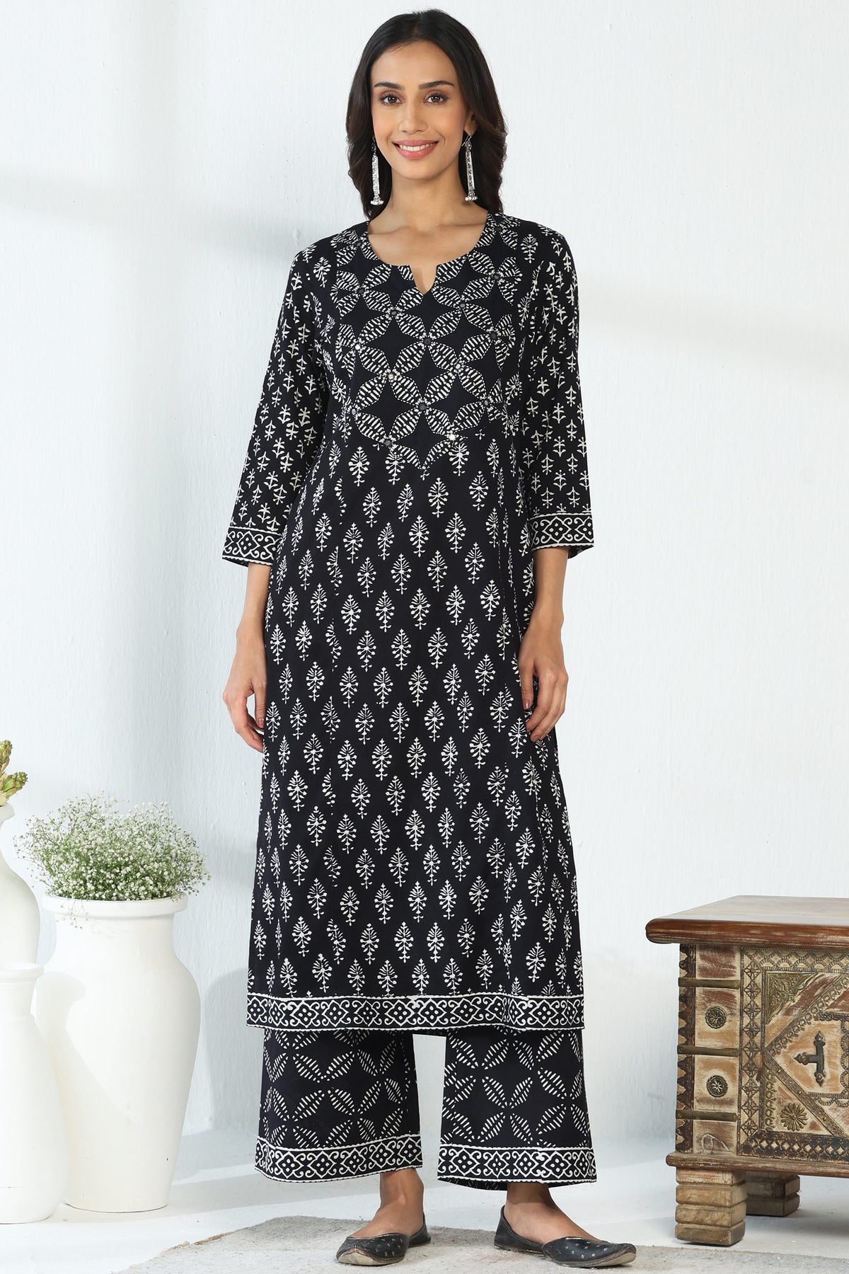 Mirza Ameera Kurta