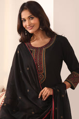 Mehraab Nahiza Black Dupatta