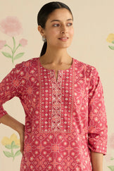 Surplus: Gulraiz Fizah Kaftan